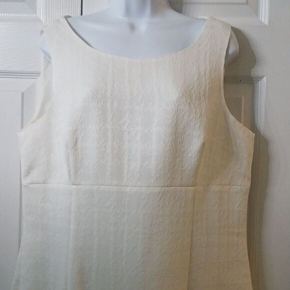 Le Suit white sleeveless sheath midi career dress Sz 16  EUC - Picture 3 of 6